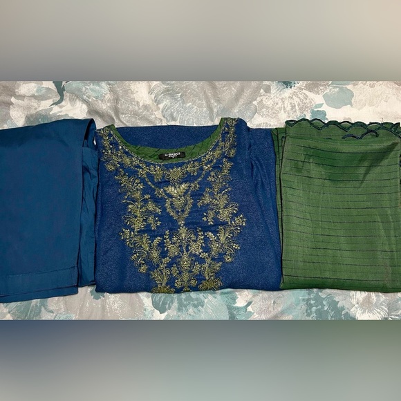 M. BASICS by Maria. B. Elegant Blue and Green Embroidered Women's Dress - Picture 14 of 15